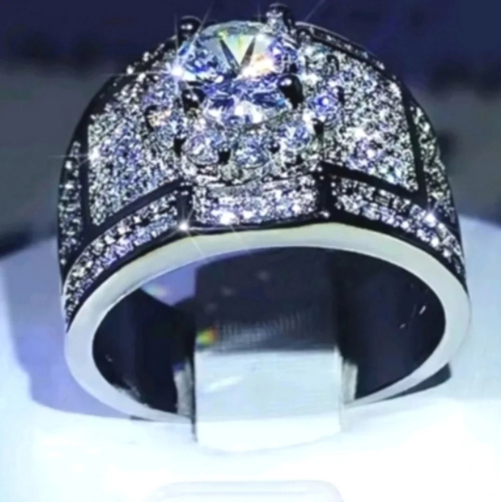 Elegant Mens 4 Ct Lab Created diamond Blinged out 925 Silver Wedding Band